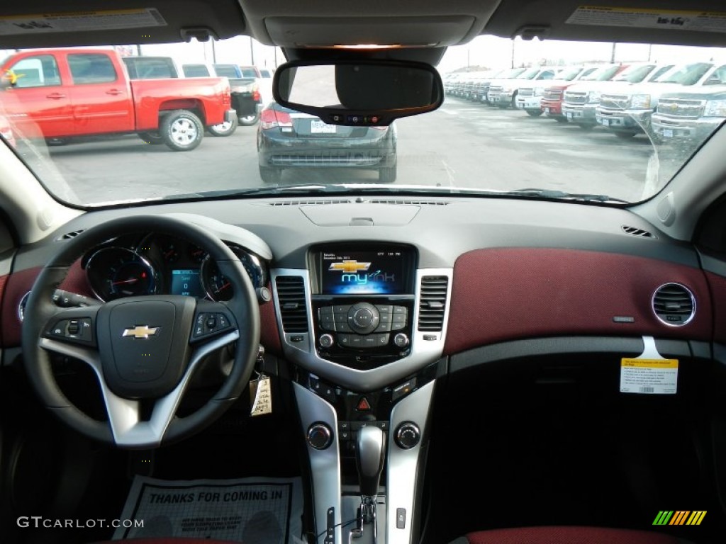 2013 Cruze LT/RS - Summit White / Jet Black/Sport Red photo #11