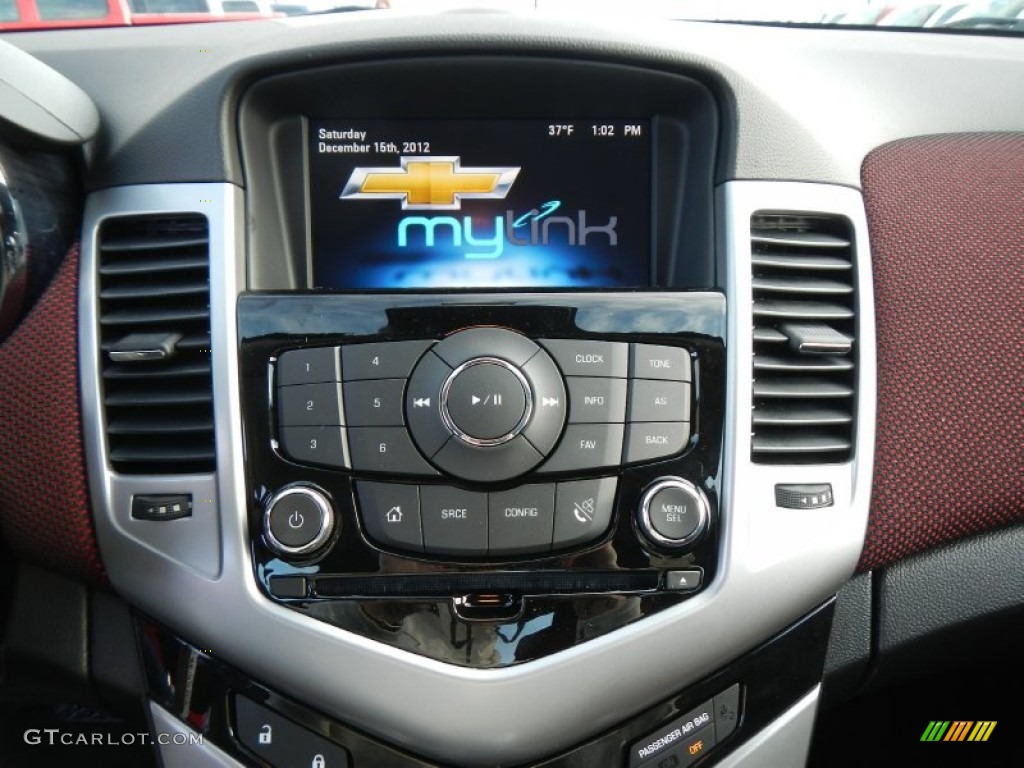 2013 Cruze LT/RS - Summit White / Jet Black/Sport Red photo #19