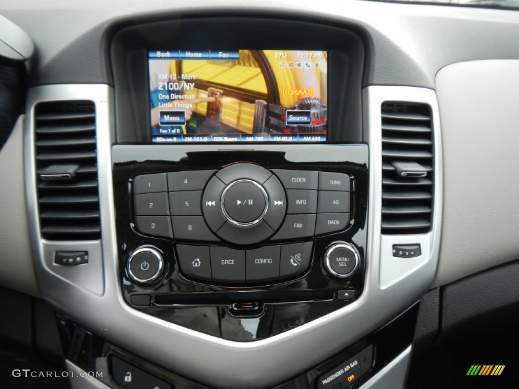 2013 Cruze LT/RS - Summit White / Medium Titanium photo #19