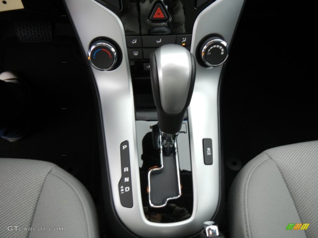 2013 Cruze LT/RS - Summit White / Medium Titanium photo #20