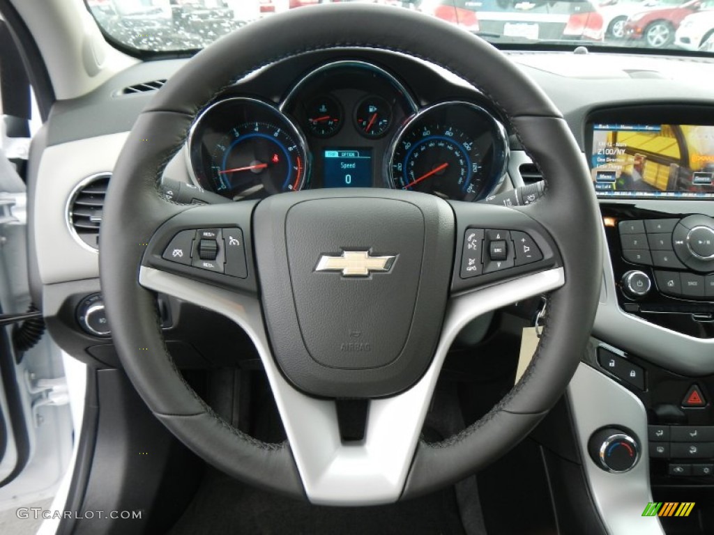 2013 Cruze LT/RS - Summit White / Medium Titanium photo #21