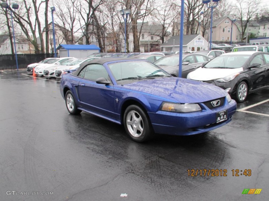 2003 Mustang V6 Convertible - True Blue Metallic / Dark Charcoal photo #2