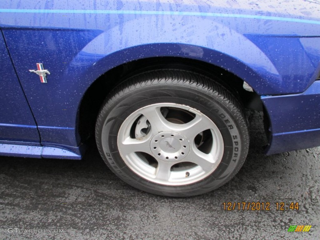 2003 Mustang V6 Convertible - True Blue Metallic / Dark Charcoal photo #8