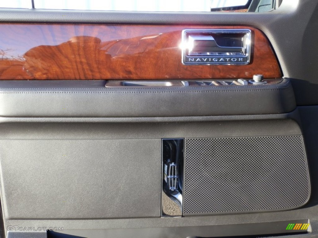 2013 Lincoln Navigator L 4x4 Charcoal Black Door Panel Photo #74897625