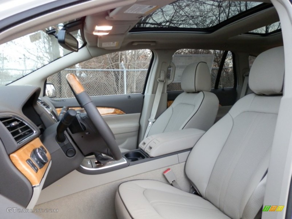 Medium Light Stone Interior 2013 Lincoln MKX AWD Photo #74898612