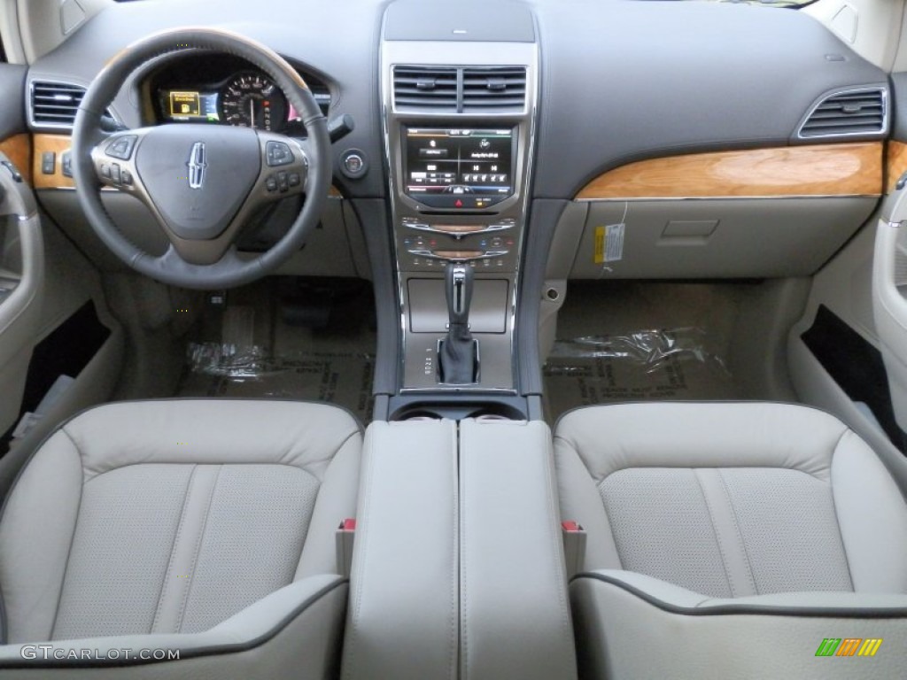 2013 Lincoln MKX AWD Medium Light Stone Dashboard Photo #74898661