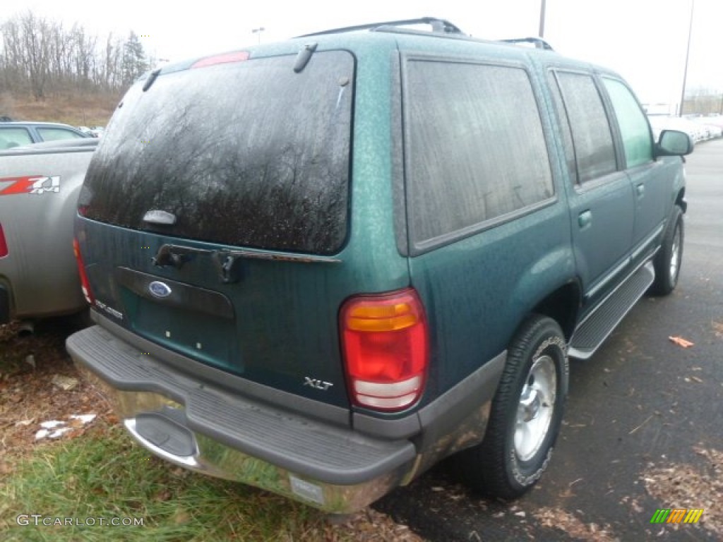 1999 Explorer XLT 4x4 - Tropic Green Metallic / Medium Prairie Tan photo #2