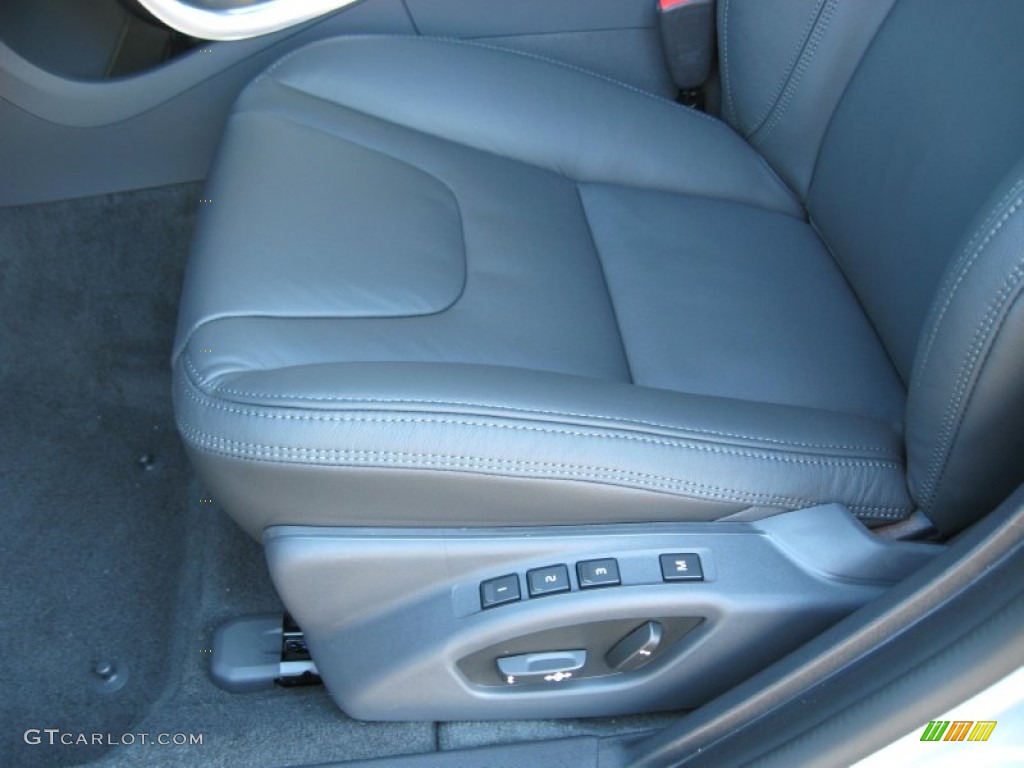 2013 Volvo S60 T5 AWD Front Seat Photo #74899419