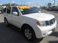 2005 Avalanche White Nissan Pathfinder LE 4x4  photo #9