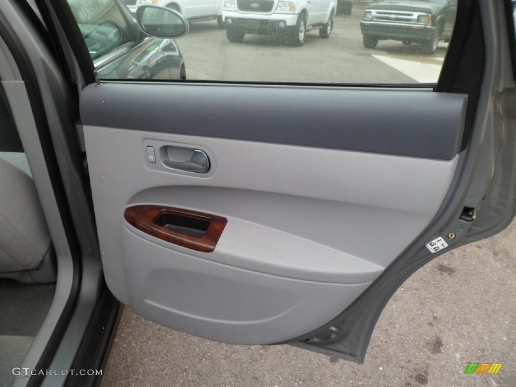 2007 Buick LaCrosse CX Gray Door Panel Photo #74900034