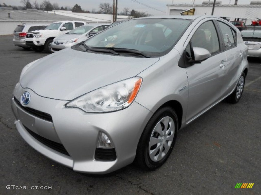 2012 Prius c Hybrid Two - Classic Silver Metallic / Gray photo #3