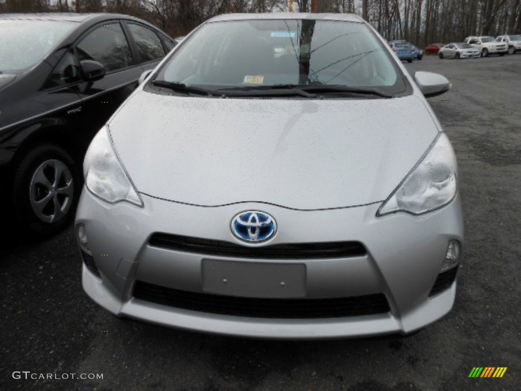 2012 Prius c Hybrid Three - Classic Silver Metallic / Light Blue Gray/Black photo #2