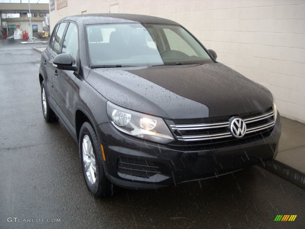 2012 Tiguan S 4Motion - Deep Black Metallic / Black photo #2