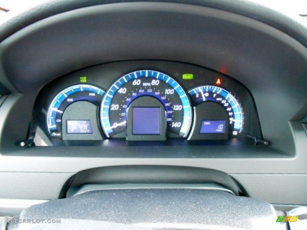 2012 Toyota Camry Hybrid LE Gauges Photos