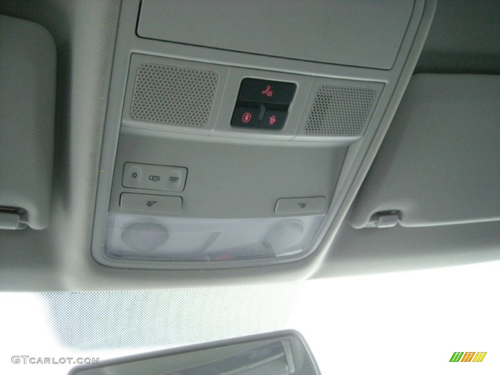 2012 Tiguan S 4Motion - Deep Black Metallic / Black photo #26