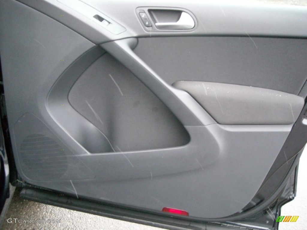 2012 Tiguan S 4Motion - Deep Black Metallic / Black photo #37