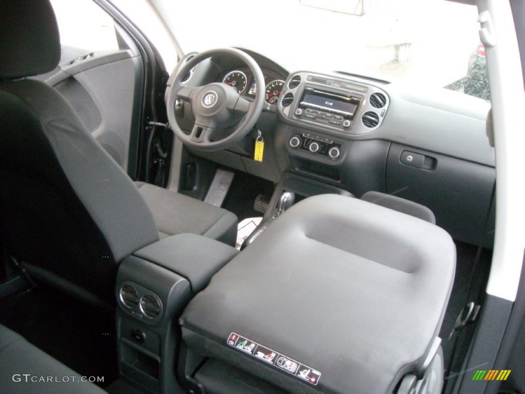 2012 Tiguan S 4Motion - Deep Black Metallic / Black photo #39