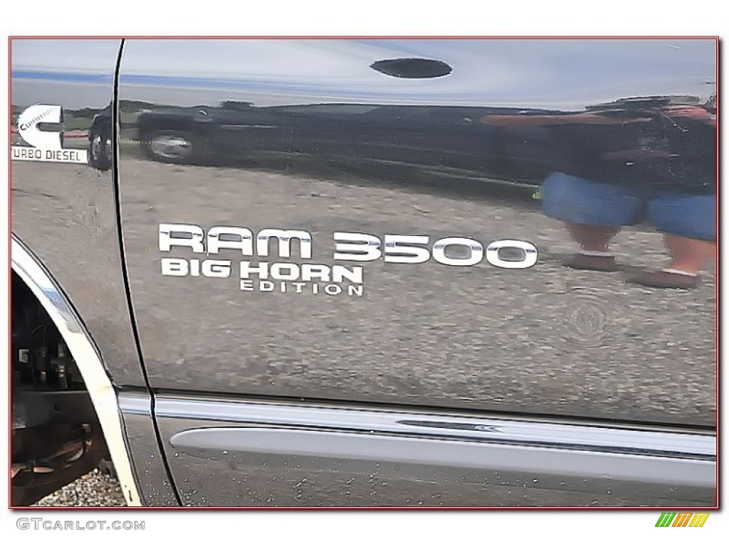 2006 Ram 3500 SLT Quad Cab 4x4 Dually - Brilliant Black Crystal Pearl / Medium Slate Gray photo #3