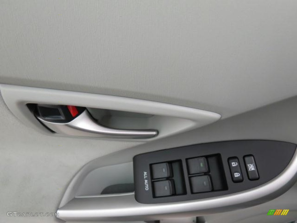 2013 Prius Two Hybrid - Nautical Blue Metallic / Misty Gray photo #10