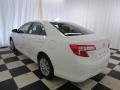 Super White - Camry LE Photo No. 19