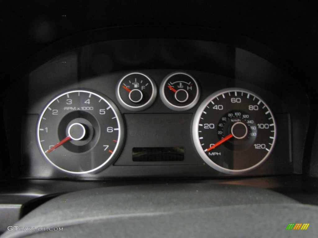 2006 Ford Fusion SEL Gauges Photos