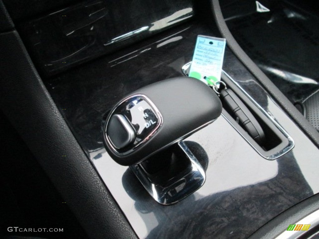 2012 300 Limited - Crystal Blue Pearl / Black photo #13