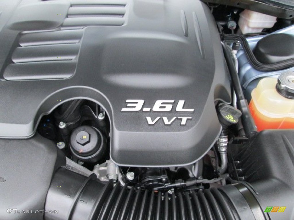 2012 300 Limited - Crystal Blue Pearl / Black photo #20