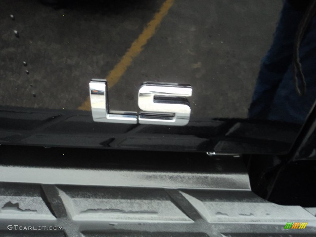 2011 Silverado 1500 LS Regular Cab - Black / Dark Titanium photo #24