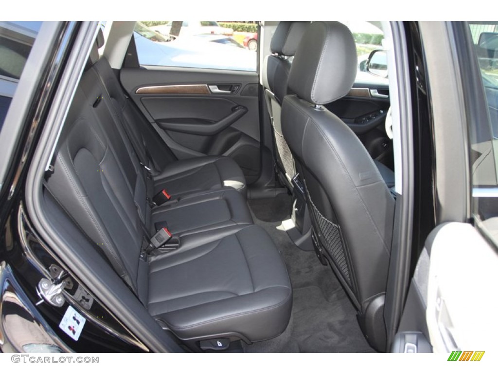 2013 Audi Q5 2.0 TFSI quattro Rear Seat Photo #74918767