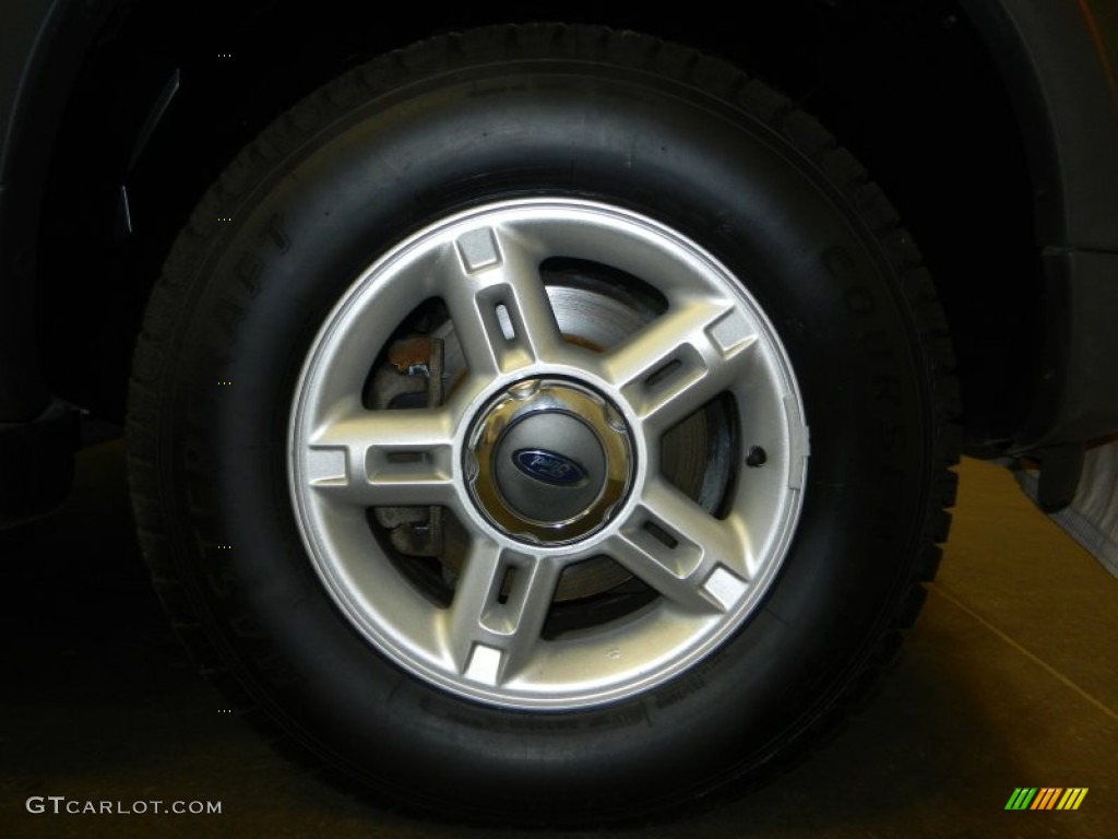 2003 Ford Explorer XLT 4x4 Wheel Photo #74919174
