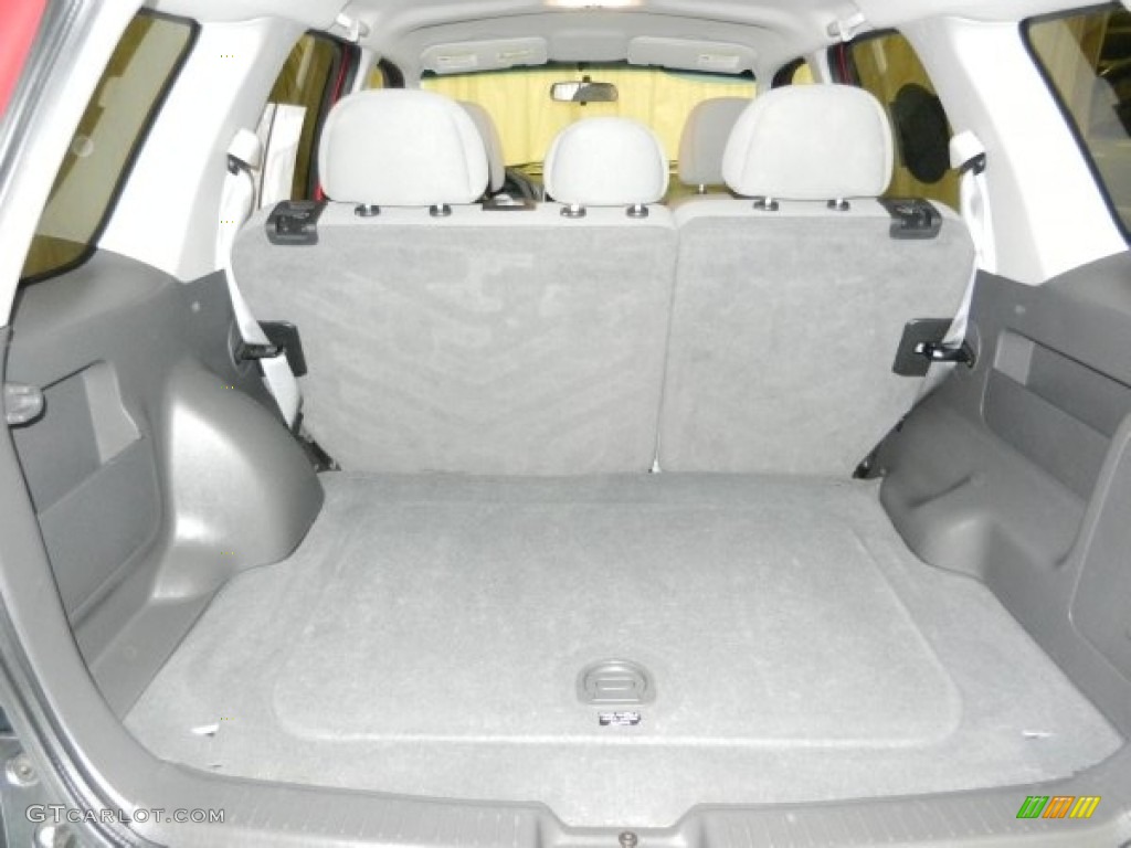 2006 Ford Escape XLT V6 4WD Trunk Photo #74919888