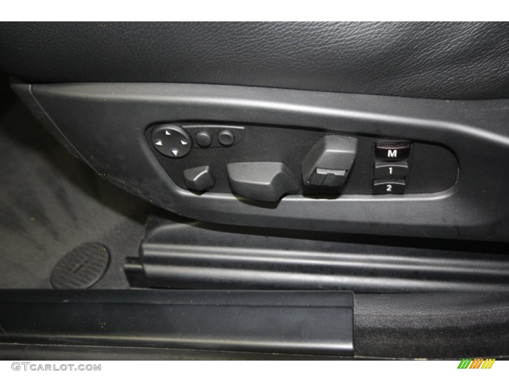 2010 BMW M5 Standard M5 Model Controls Photo #74920848