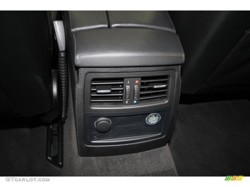 2010 BMW M5 Standard M5 Model Controls Photo #74921066