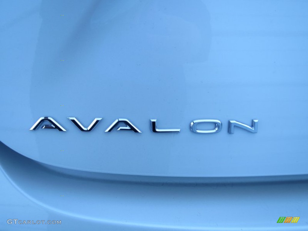 2013 Toyota Avalon Hybrid Limited Marks and Logos Photo #74921374