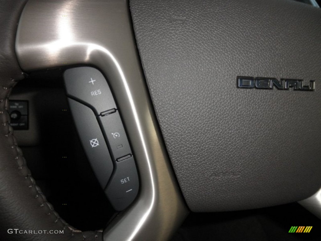 2013 GMC Acadia Denali Controls Photo #74922179