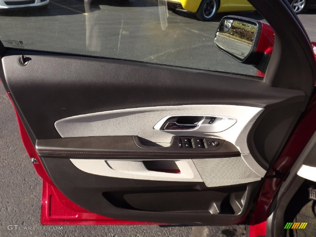2013 Chevrolet Equinox LT Light Titanium/Jet Black Door Panel Photo #74922708