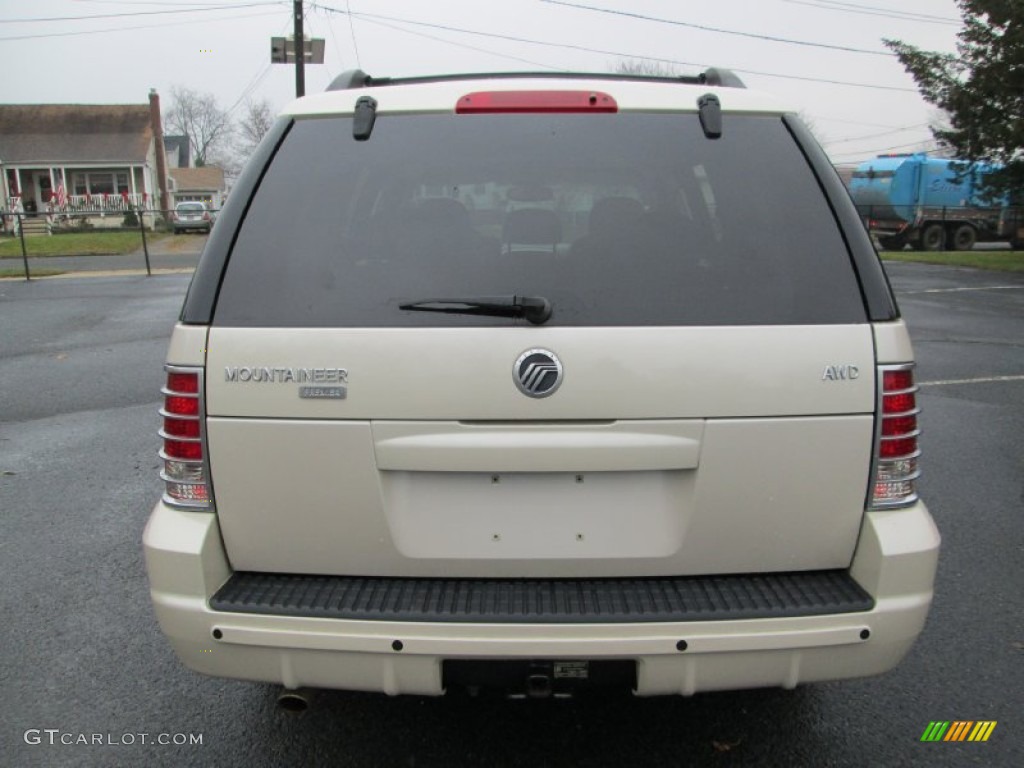 2005 Mountaineer V6 Premier AWD - Ivory Parchment Tri-Coat / Medium Dark Parchment photo #6
