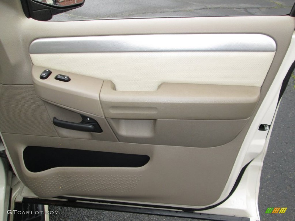 2005 Mercury Mountaineer V6 Premier AWD Door Panel Photos