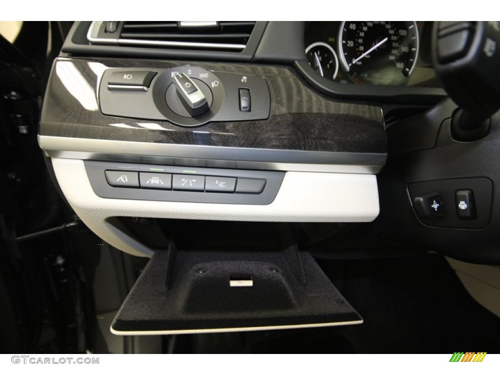 2013 BMW 7 Series 750Li Sedan Controls Photo #74926186