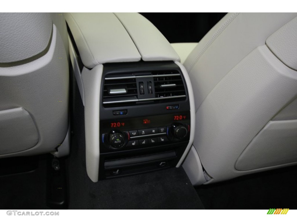 2013 BMW 7 Series 750Li Sedan Controls Photo #74926284