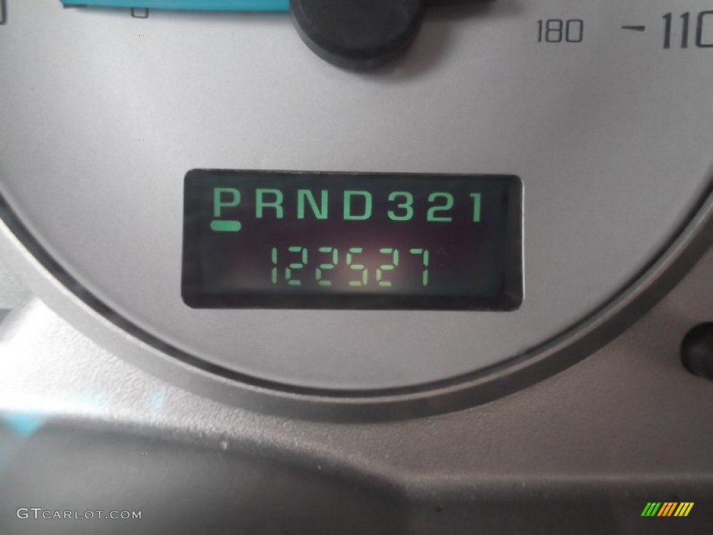 2002 Rendezvous CXL AWD - Bright White / Medium Oak photo #17