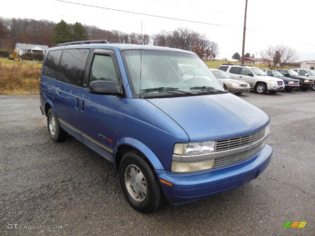 1996 Astro LS Passenger Van - Medium Stellar Blue Metallic / Blue photo #1