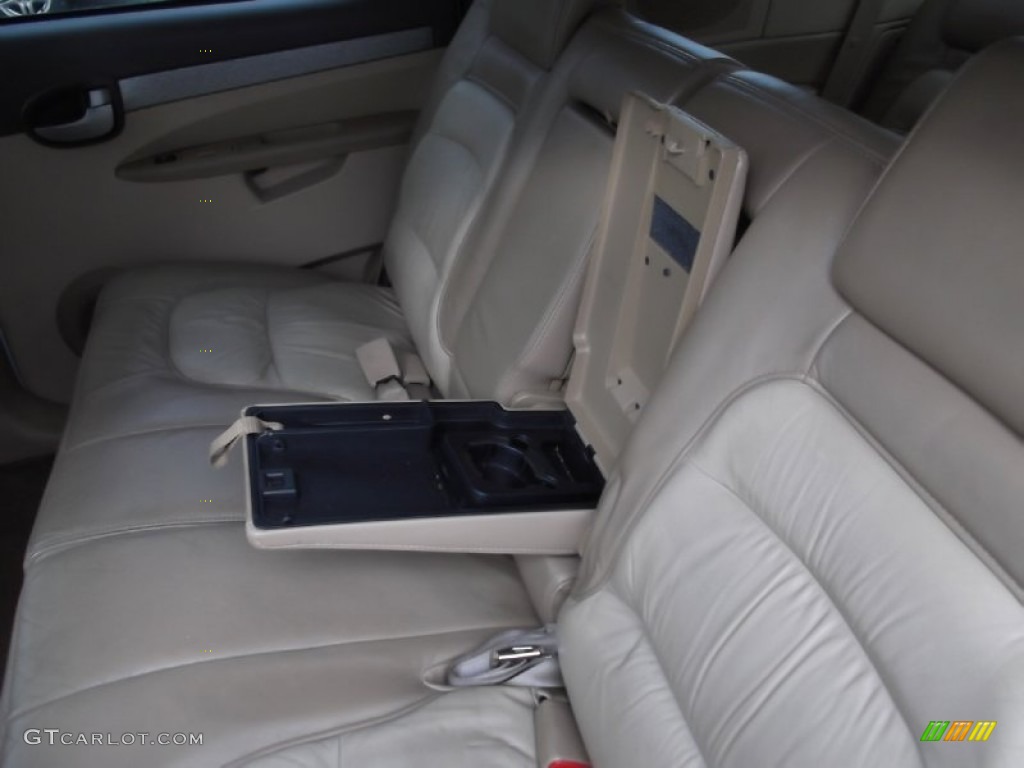 2002 Rendezvous CXL AWD - Bright White / Medium Oak photo #33