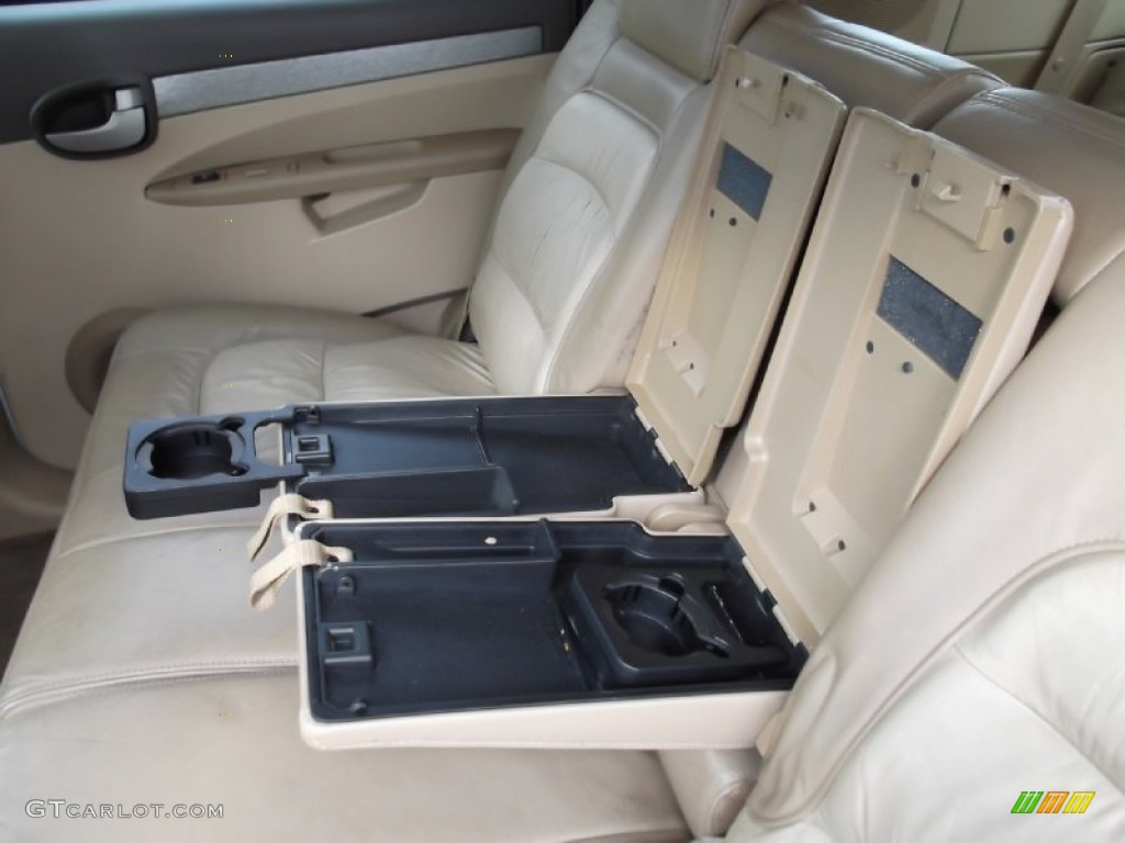 2002 Rendezvous CXL AWD - Bright White / Medium Oak photo #34