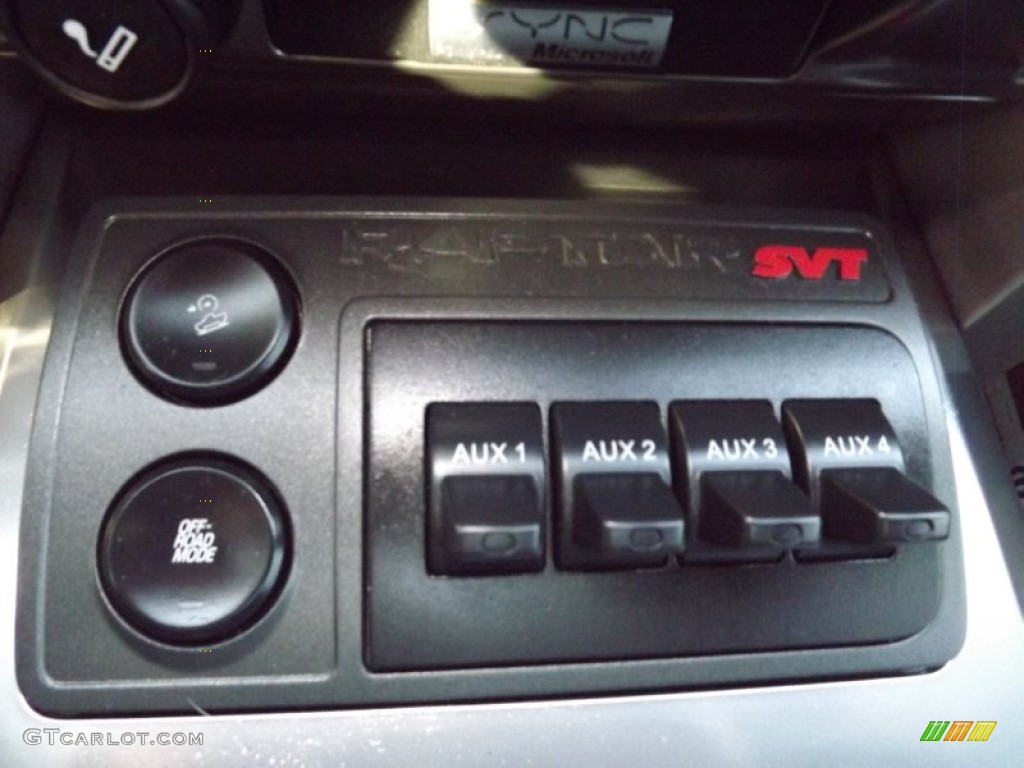 2012 Ford F150 SVT Raptor SuperCrew 4x4 Controls Photo #74930358