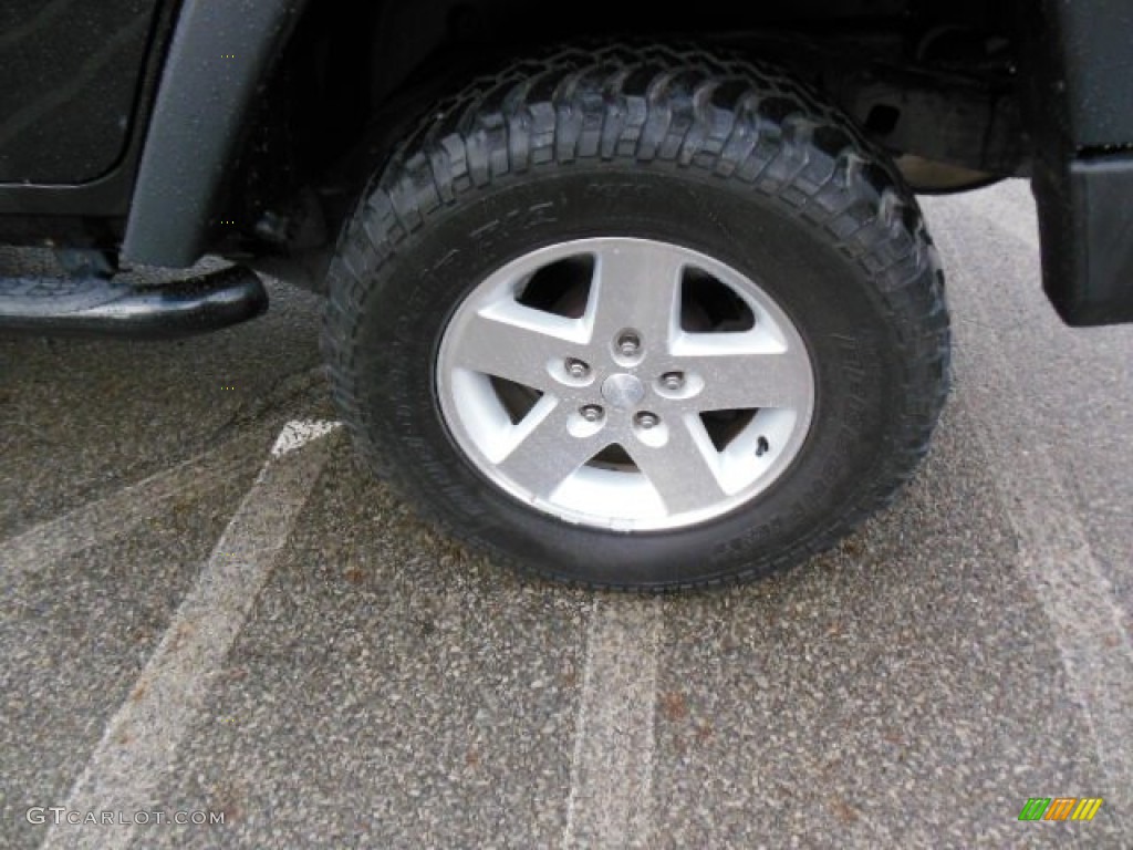 2007 Jeep Wrangler Unlimited Rubicon 4x4 Wheel Photos