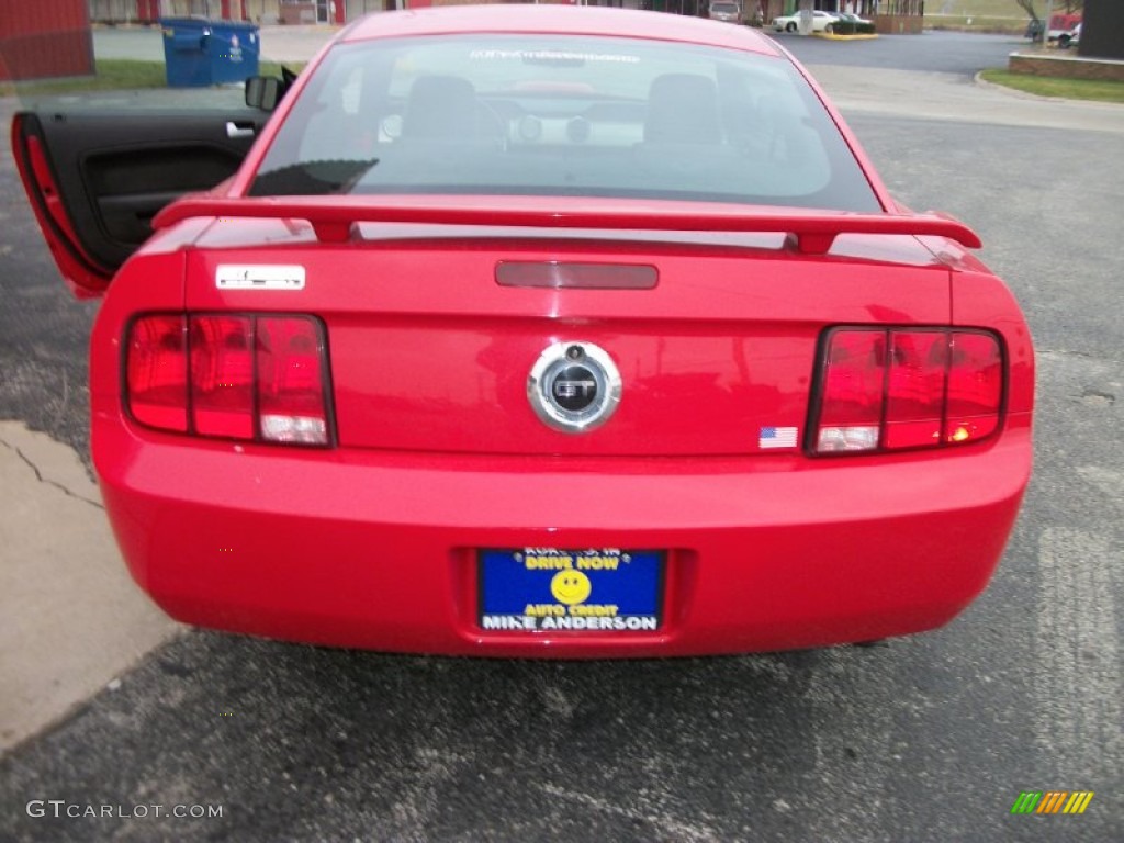 2007 Mustang V6 Premium Coupe - Torch Red / Dark Charcoal photo #8