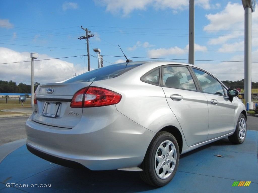 2013 Fiesta S Sedan - Ingot Silver / Charcoal Black/Light Stone photo #3