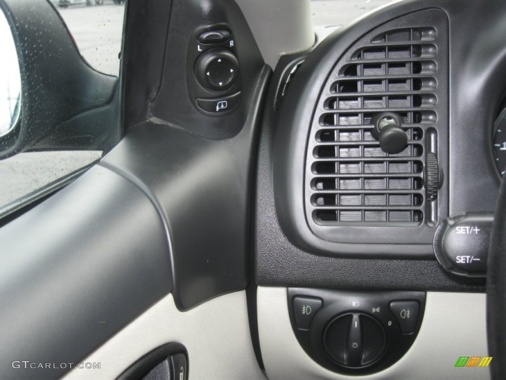 2005 Saab 9-3 Aero Convertible Controls Photo #74932638
