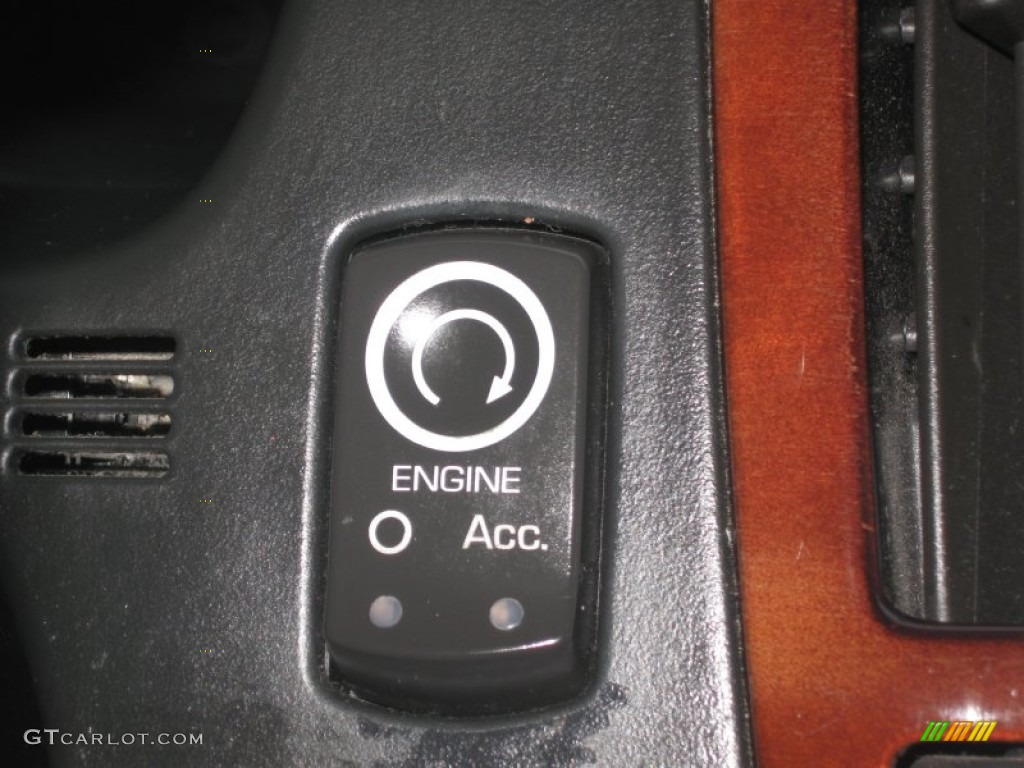 2006 Cadillac STS V8 Controls Photo #74933479